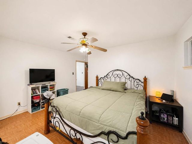 2514 16th Avenue N, Texas City, TX 77590
