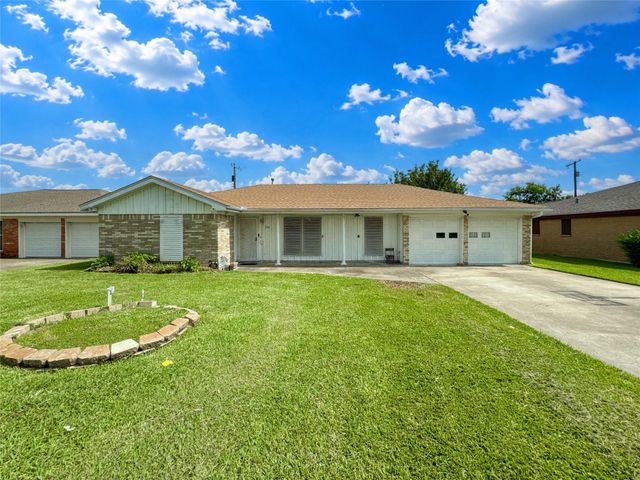 2514 16th Avenue N, Texas City, TX 77590