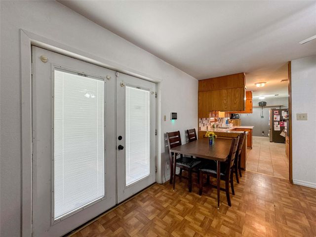 2514 16th Avenue N, Texas City, TX 77590