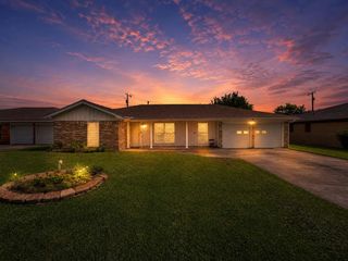 2514 16th Avenue N, Texas City, TX 77590