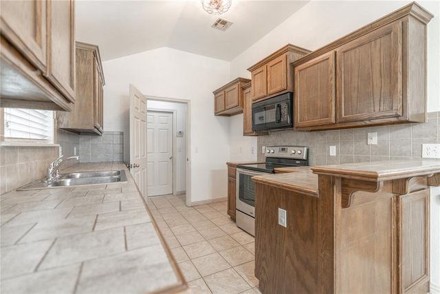 2608 Queenston Avenue, Norman, OK 73071