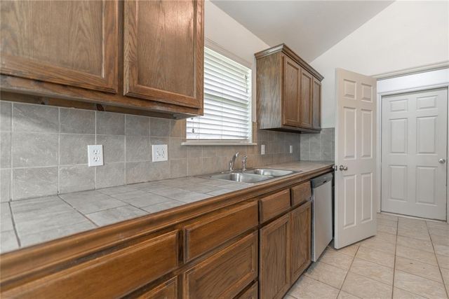 2608 Queenston Avenue, Norman, OK 73071