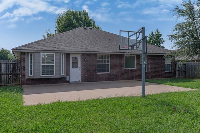2608 Queenston Avenue, Norman, OK 73071