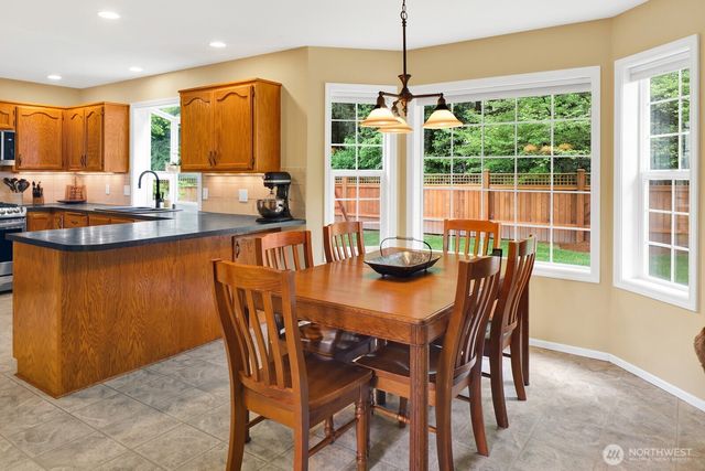 1715 Village Drive, Lynden, WA 98264