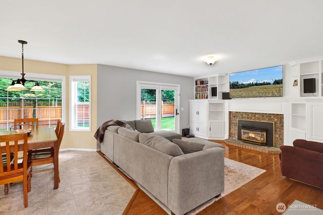 1715 Village Drive, Lynden, WA 98264