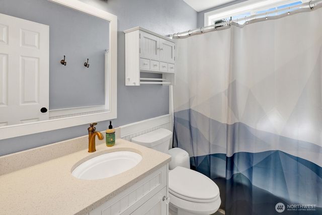 1715 Village Drive, Lynden, WA 98264
