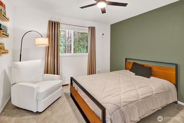 1715 Village Drive, Lynden, WA 98264