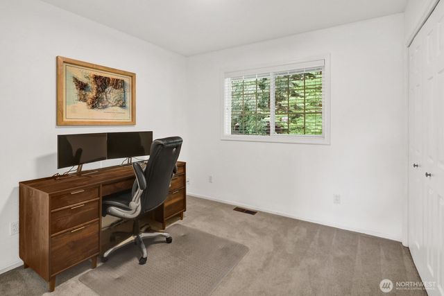 1715 Village Drive, Lynden, WA 98264