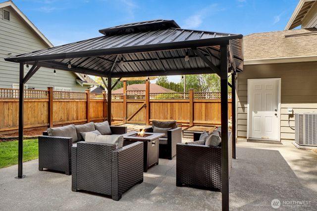 1715 Village Drive, Lynden, WA 98264