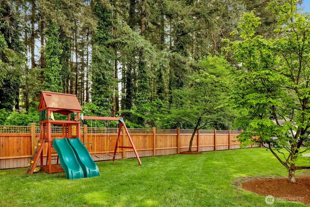 1715 Village Drive, Lynden, WA 98264