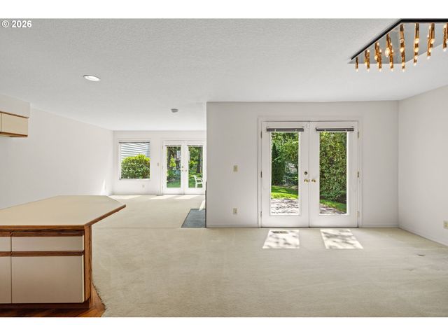 1281 Nw WEYBRIDGE Way, Beaverton, OR 97006