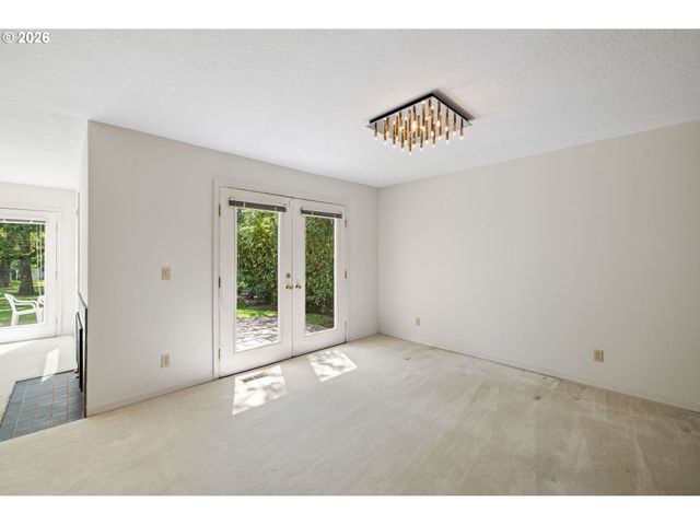 1281 Nw WEYBRIDGE Way, Beaverton, OR 97006