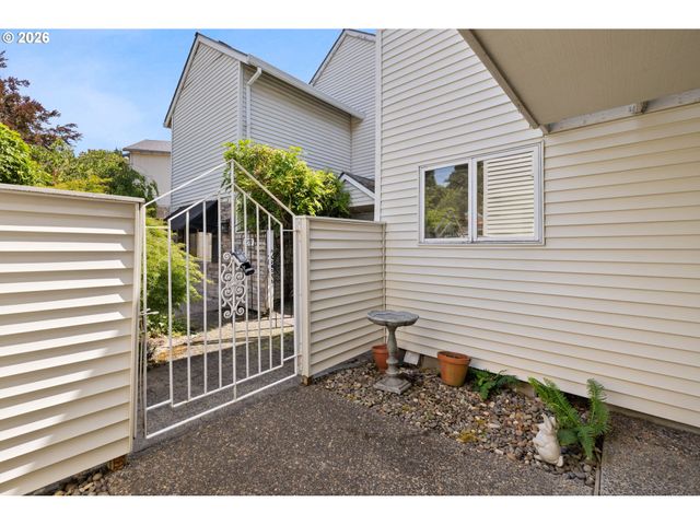 1281 Nw WEYBRIDGE Way, Beaverton, OR 97006