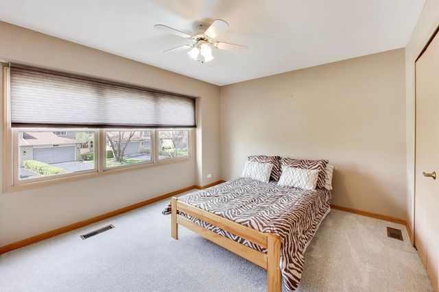 723 N Walden Drive, Palatine, IL 60067