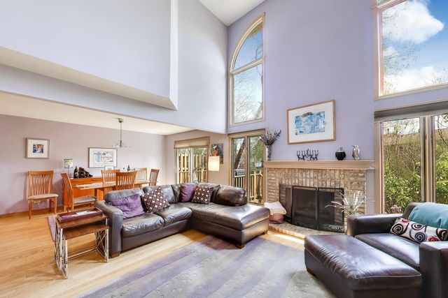 723 N Walden Drive, Palatine, IL 60067