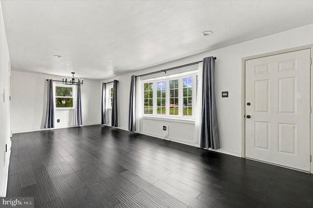 509 OAK DR, Somerdale, NJ 08083