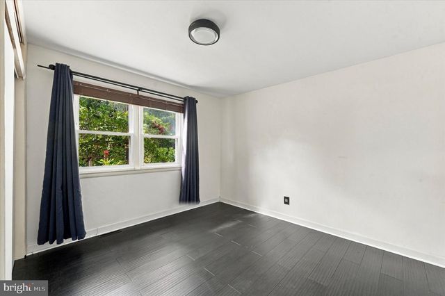 509 OAK DR, Somerdale, NJ 08083