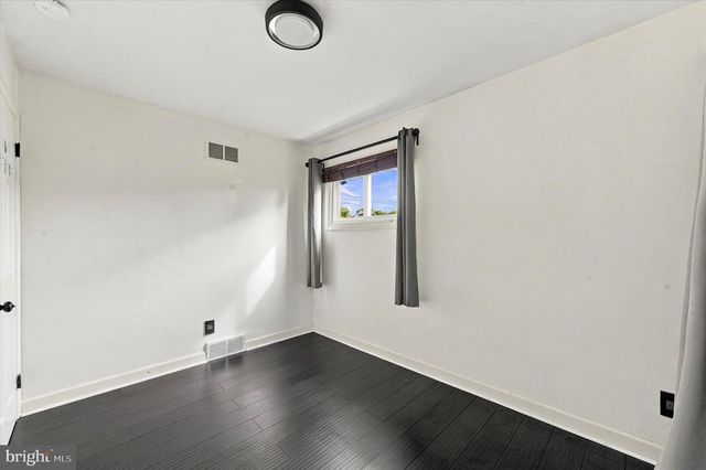 509 OAK DR, Somerdale, NJ 08083