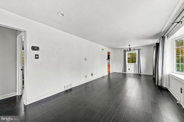 509 OAK DR, Somerdale, NJ 08083