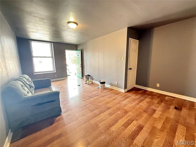 3152 Winnebago Street, St Louis, MO 63118