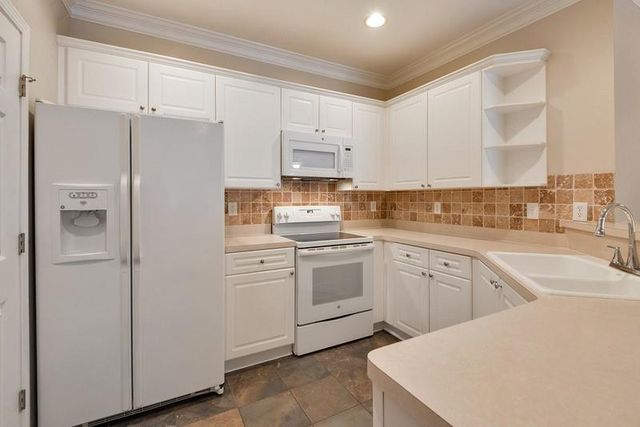 2400 Cumberland Parkway SE 611, Atlanta, GA 30339