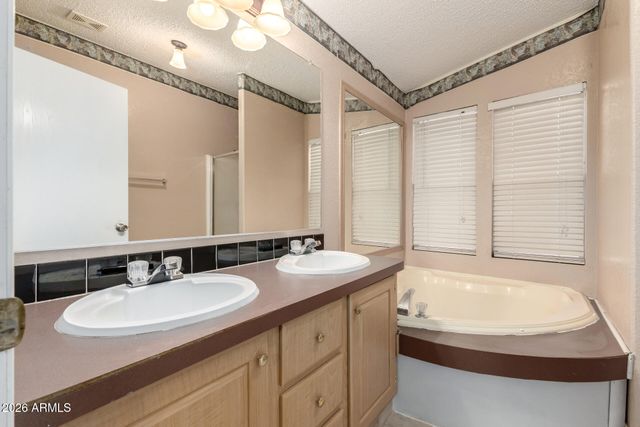 50150 W JULIE Lane W, Maricopa, AZ 85139