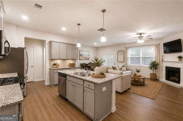 120 Woodhouse Circle, Acworth, GA 30102