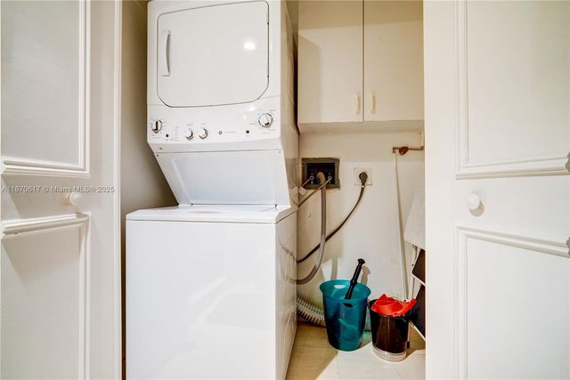 2000 Island Blvd 710, Aventura, FL 33160