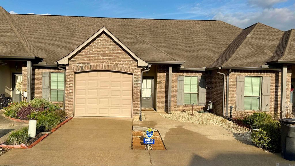 18019 Spring Creek Dr, Baton Rouge, LA 70817