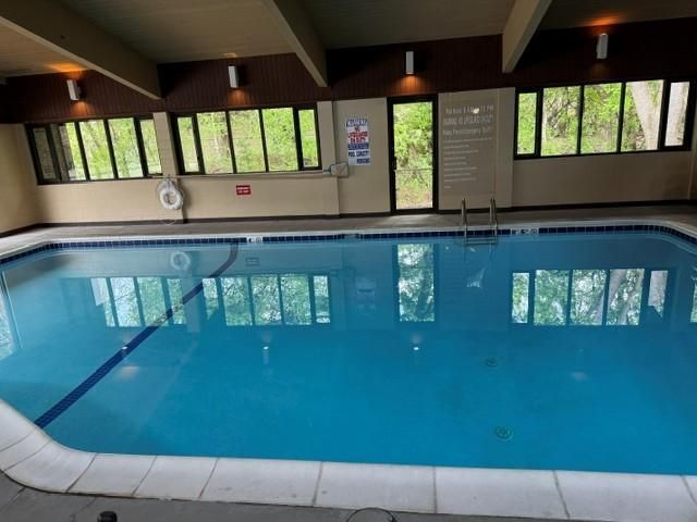 6075 Lincoln Drive 203, Edina, MN 55436