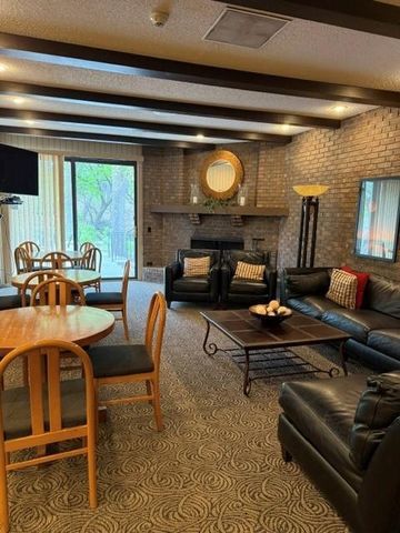 6075 Lincoln Drive 203, Edina, MN 55436