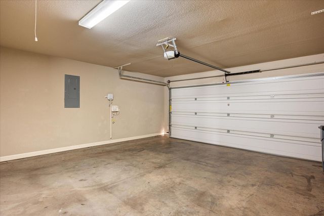 107 Donna Circle, Granbury, TX 76049