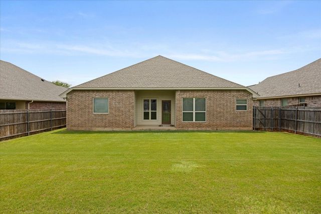 107 Donna Circle, Granbury, TX 76049