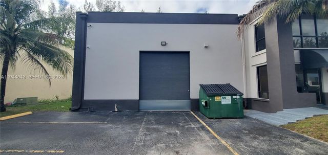 2100 NW 93rd Ave, Doral, FL 33172