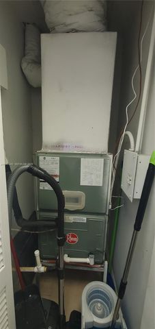 2100 NW 93rd Ave, Doral, FL 33172