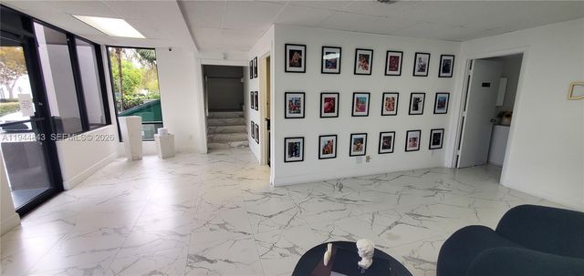 2100 NW 93rd Ave, Doral, FL 33172