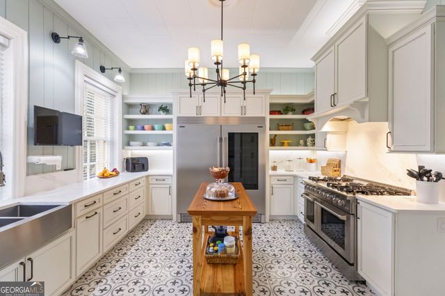 26 Magnolia Street, Grantville, GA 30220