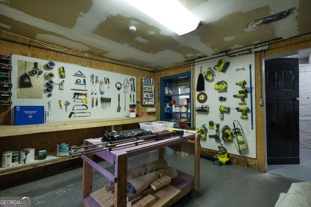 26 Magnolia Street, Grantville, GA 30220