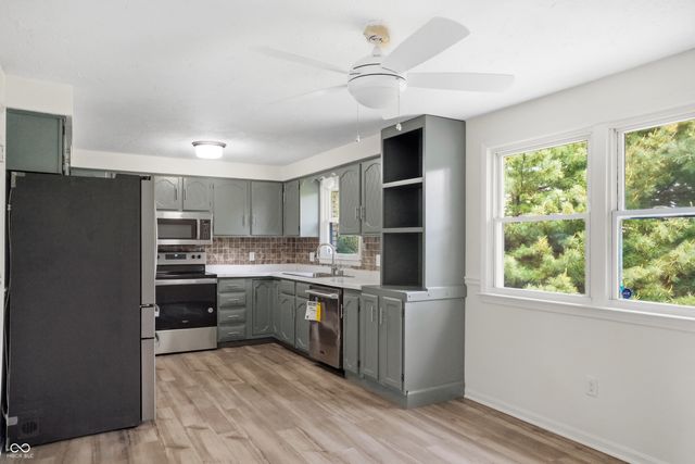 6856 N Sagebrush Avenue, Alexandria, IN 46001
