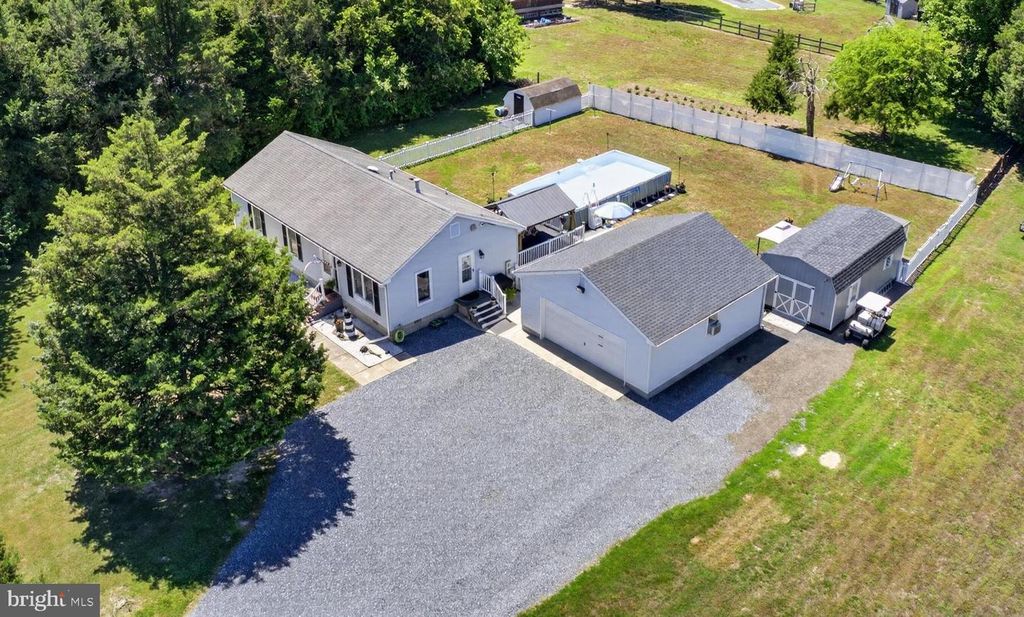 Image 1 of property listing at 5440 MOOSE LODGE RD, Cambridge, MD 21613
