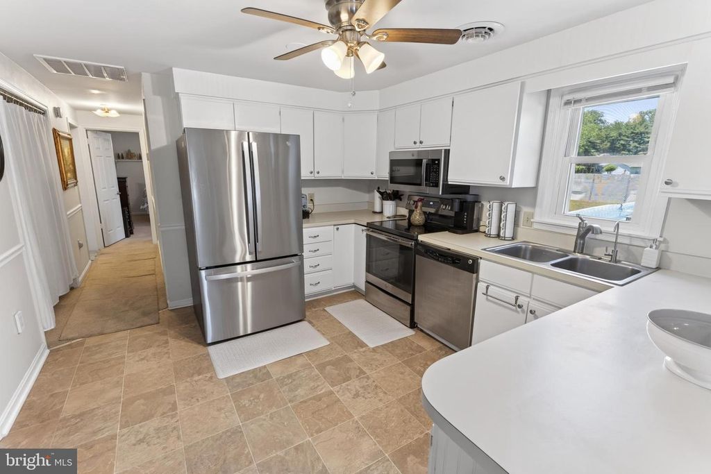 Image 11 of property listing at 5440 MOOSE LODGE RD, Cambridge, MD 21613