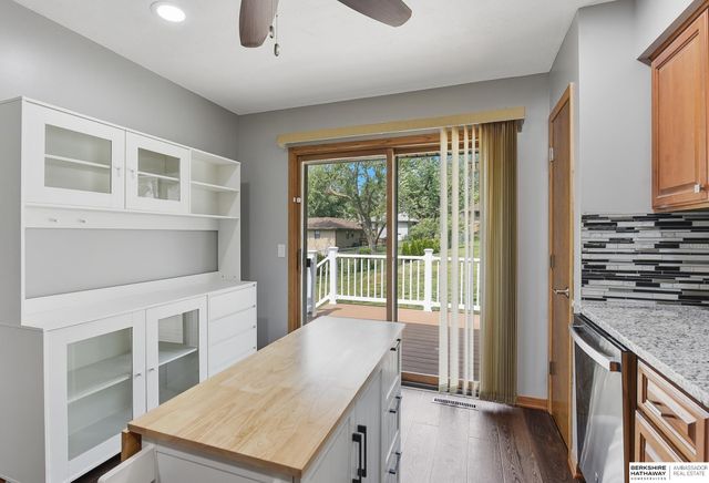 2162 N 124Th Avenue Circle, Omaha, NE 68164