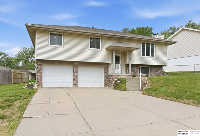 2162 N 124Th Avenue Circle, Omaha, NE 68164