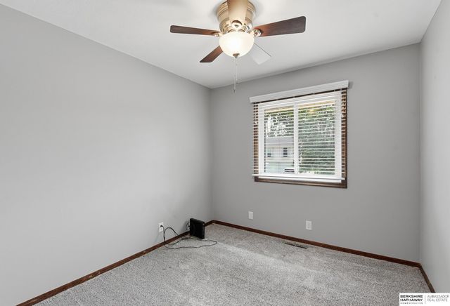 2162 N 124Th Avenue Circle, Omaha, NE 68164