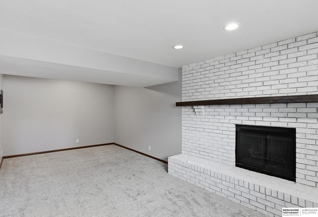2162 N 124Th Avenue Circle, Omaha, NE 68164