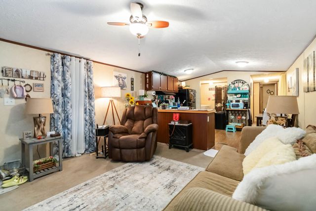 240 Echo Valley Road, Lily, KY 40740