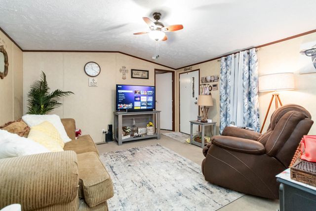 240 Echo Valley Road, Lily, KY 40740