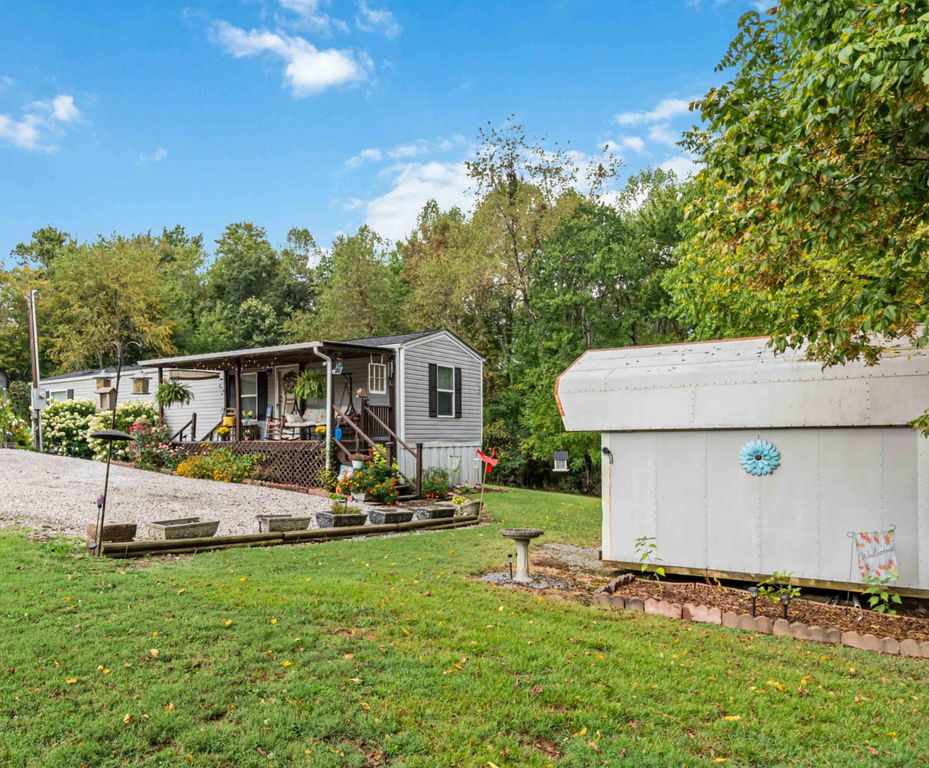 240 Echo Valley Road, Lily, KY 40740