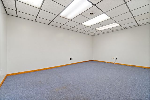 512 Chartiers Avenue, Mckees Rocks, PA 15136