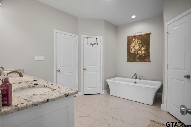 11771 Jayden Ln, Tyler, TX 75703